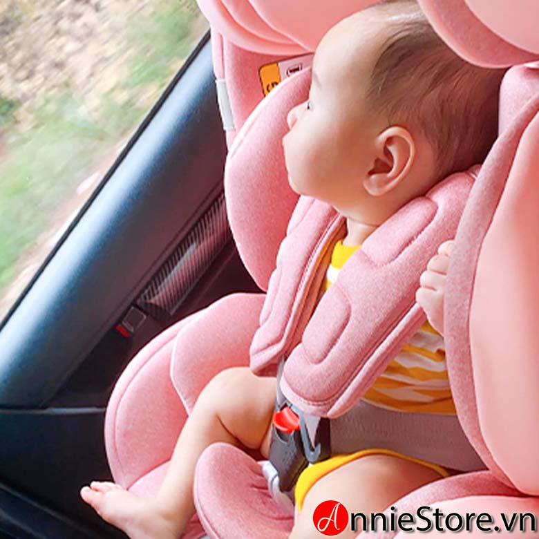 Ghế ngồi trong ô tô cho bé